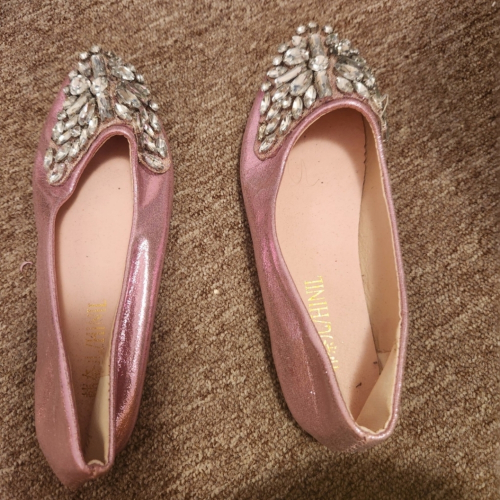 Pink flats